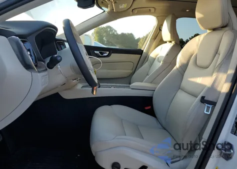 2022 Volvo Xc60 B5 Momentum from USA, damaged, VIN YV4L12DK3N1962163